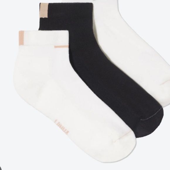 LUNYA NWOT Organic Cotton Socks 2-Pack Size M/L (8-10) - Picture 2 of 2